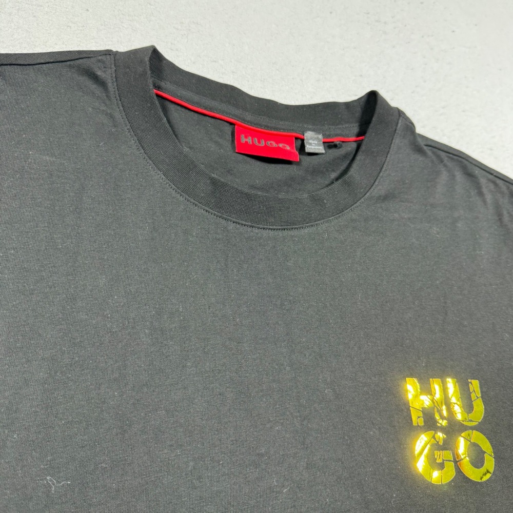 Hugo Boss Mens Black Cotton T-Shirt Gold Metallic Logo Graphic Tee XL